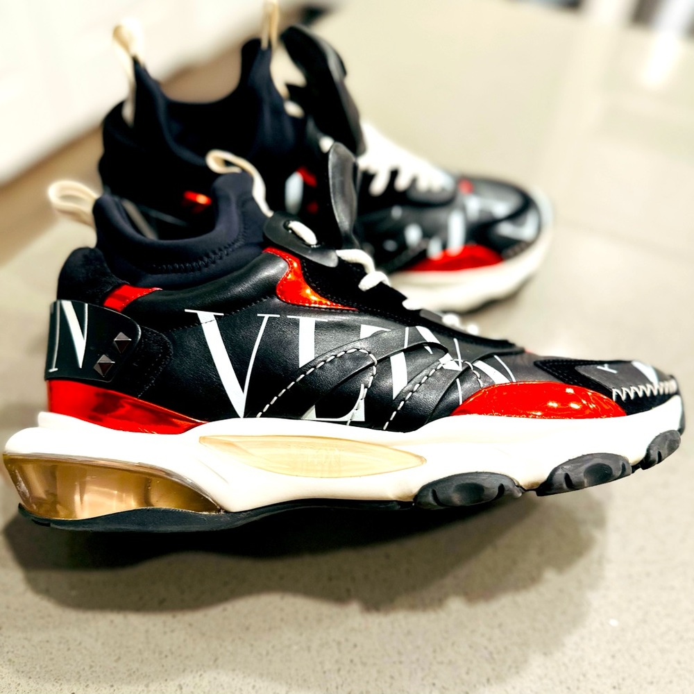 Sneakers